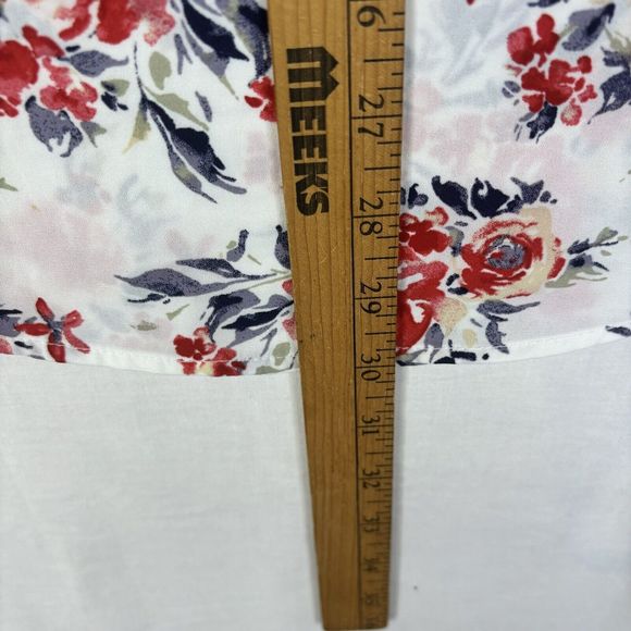 Torrid Top Womens 1X White Red Floral Tunic‎ Blouse  Keyhole Neck Cap Sleeve - Picture 8 of 12